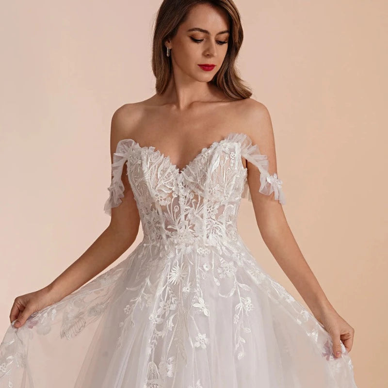 Ivory sweetheart corset bodice tulle bridal gown-formal elegance