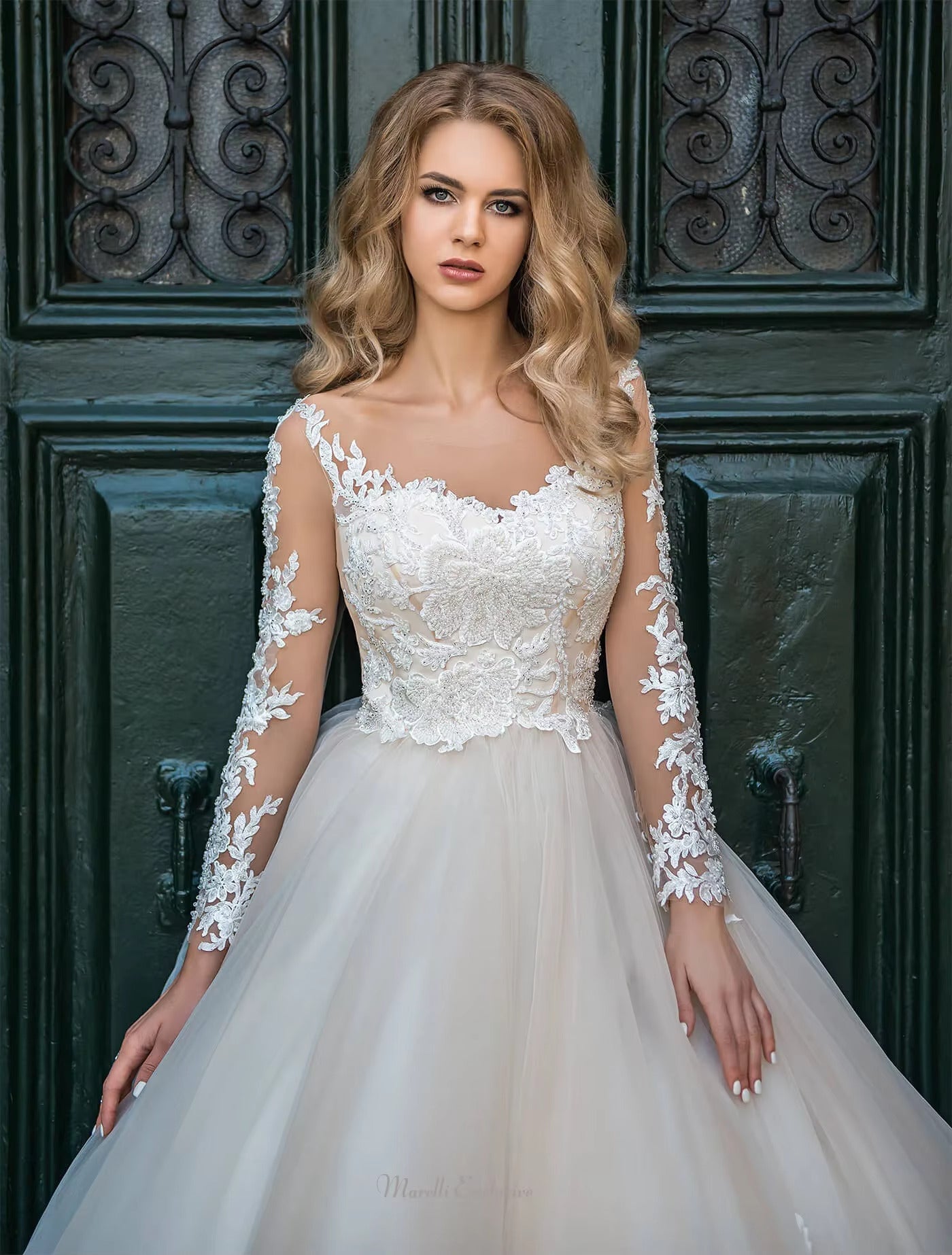 Classic Illusion Long Sleeves Lace Tulle Wedding Dress