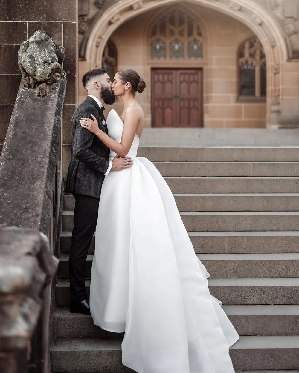 Elegant Organza A Line Front Leg Split Wedding Dress