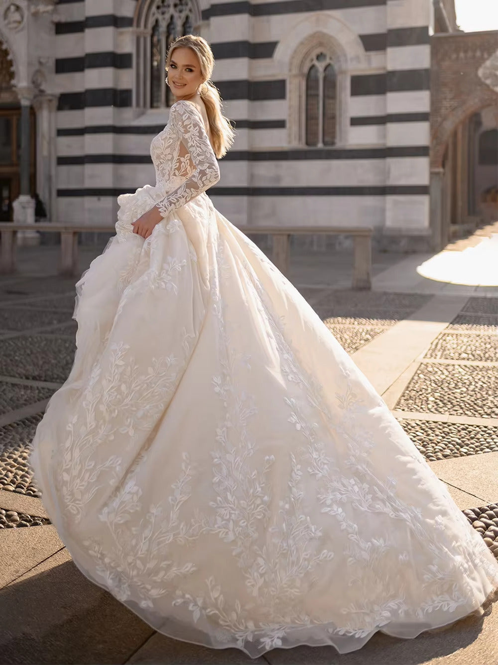 Elegant Lace Long Sleeves A Line Wedding Dress