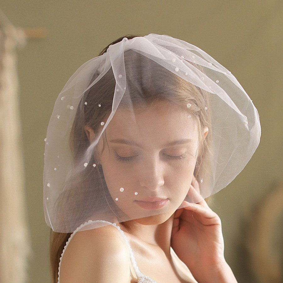 Short Veil Face Cover With Pearls