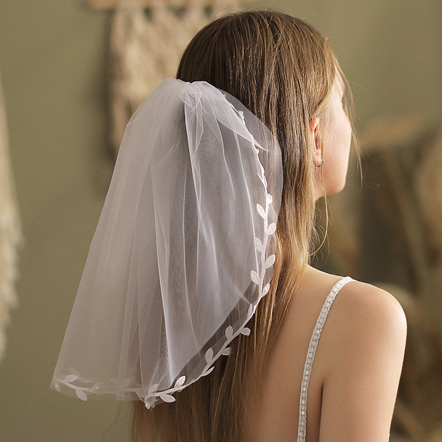 Short Bridal Veil Vine Leaf Lace