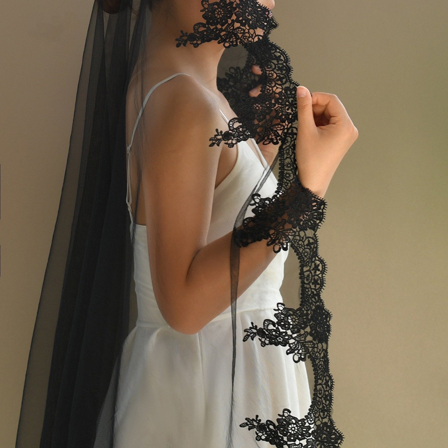 Black Gothic Short Bridal Veil With Lace