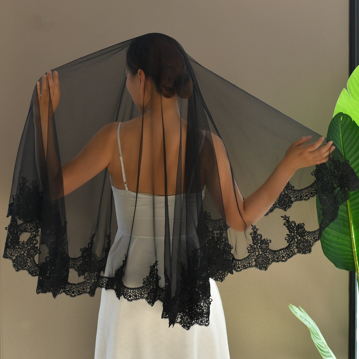 Black Gothic Short Bridal Veil With Lace