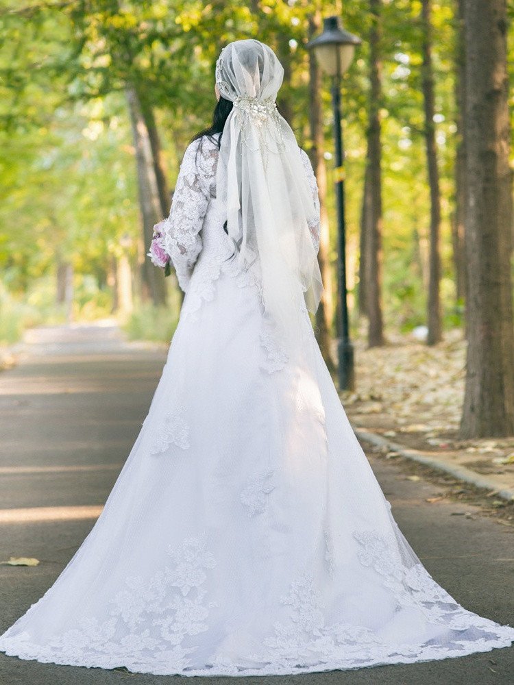 Juliet Cap Vintage Crystals Bridal Veil