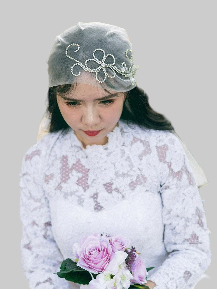 Juliet Cap Vintage Crystals Bridal Veil