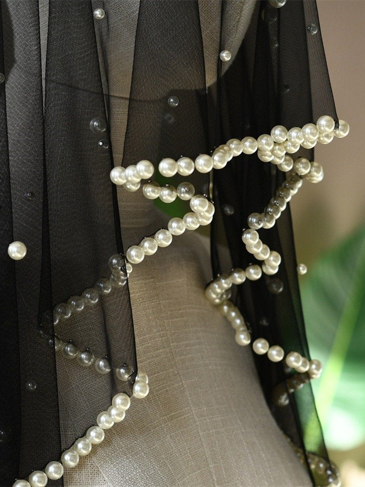 Black Short Veil With Pearls