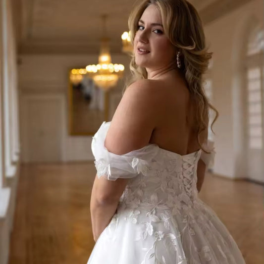 white a-line wedding dress lace and tulle-Formal Elegance 