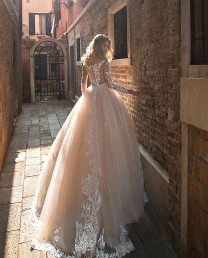 Classic Illusion Long Sleeves Lace Tulle Wedding Dress