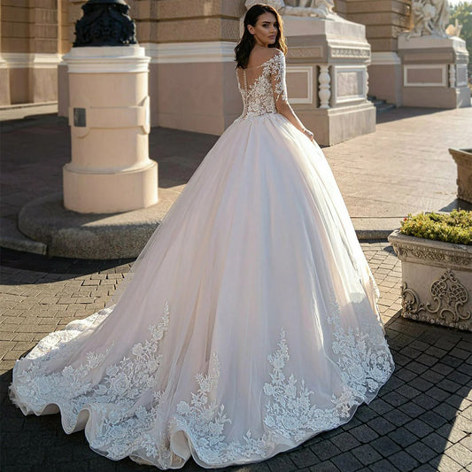 Elegant Pearls Beadings Applique Ball Gown Wedding Dress