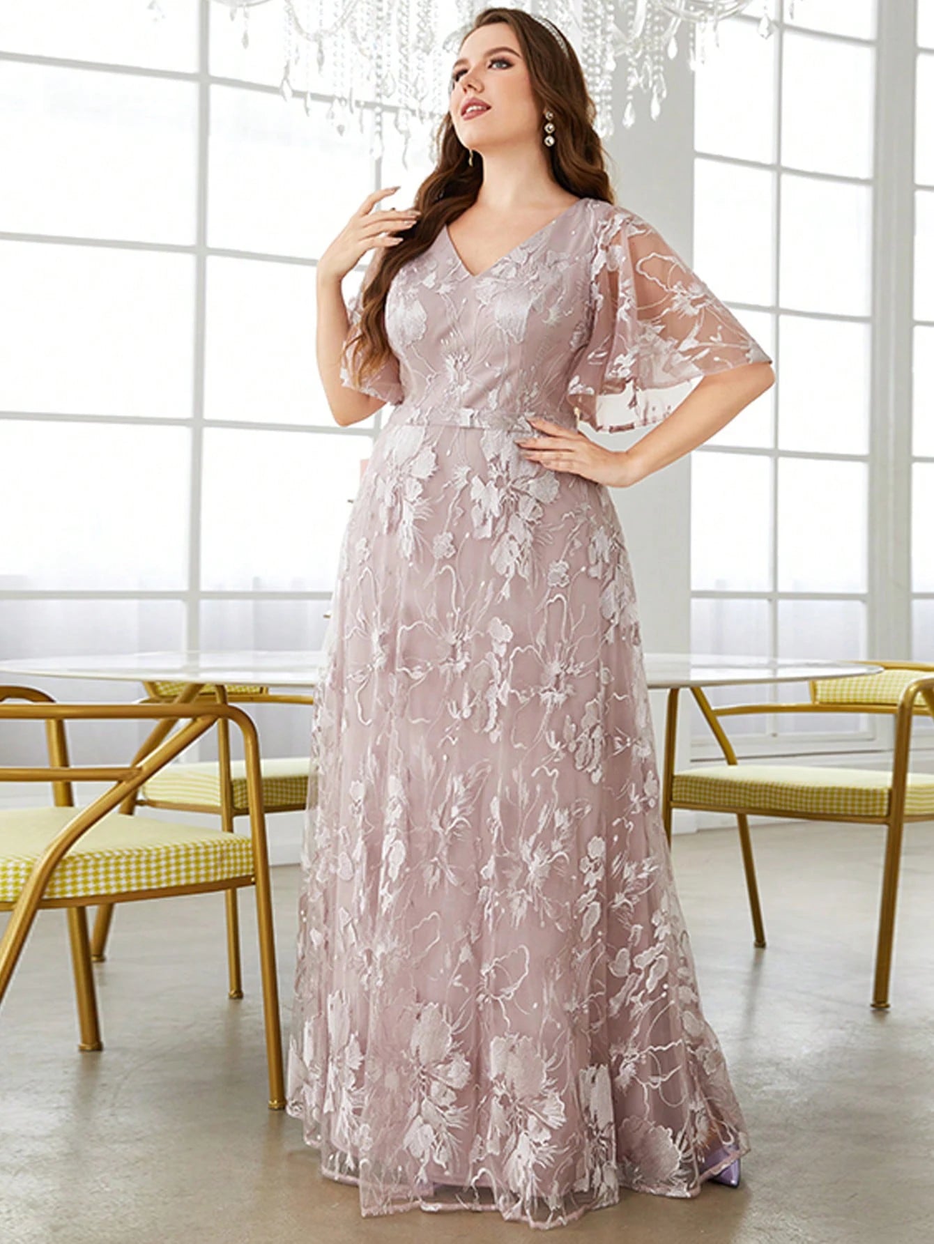 Pink Lace Embroidered Short Sleeve Plus Size Dress