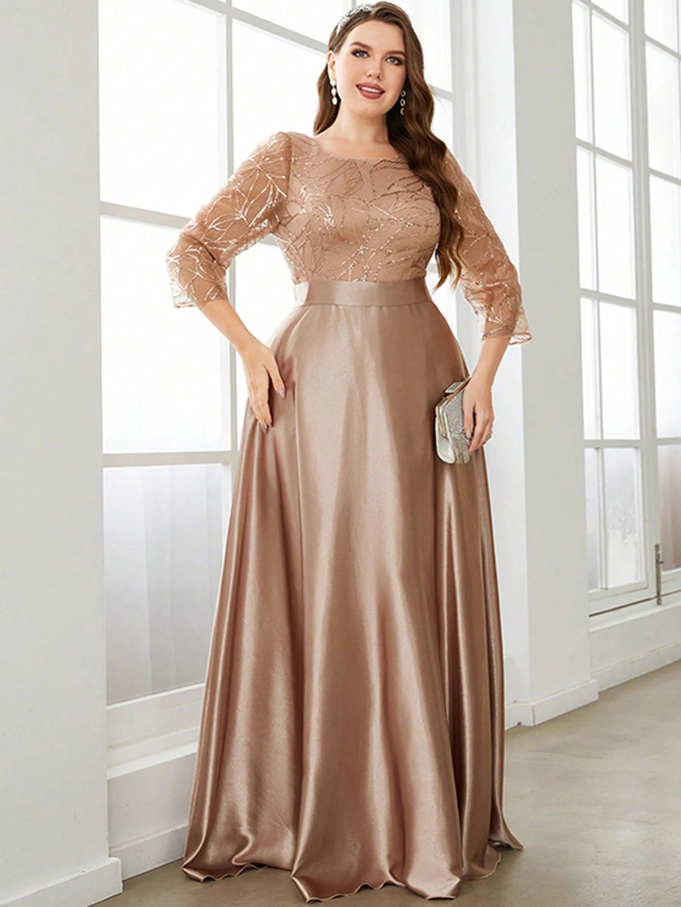 Champagne Round Neck Lace Sleeve Plus Size Party Dress