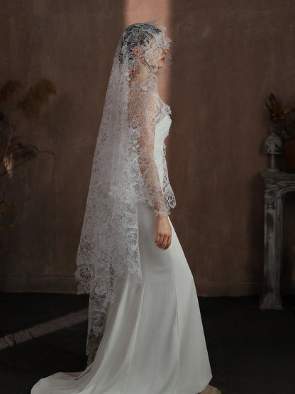 Romantic French Lace Wedding Veil