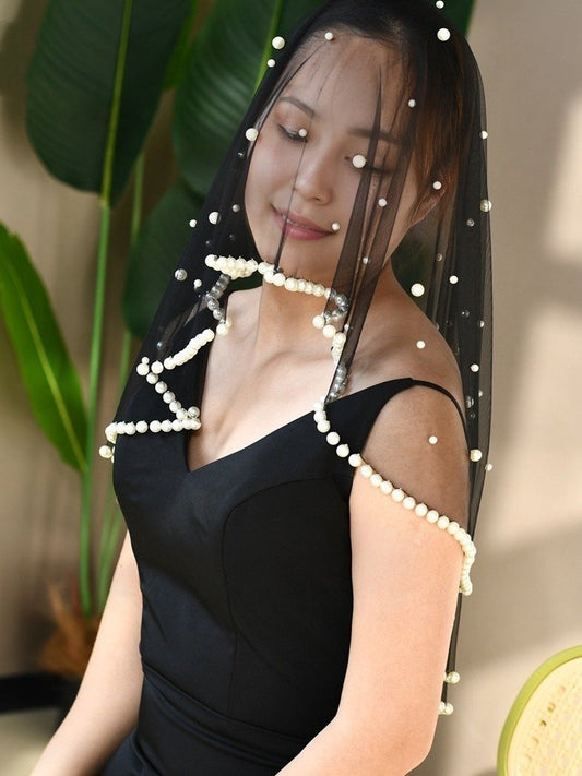 Black Short Veil With Pearls
