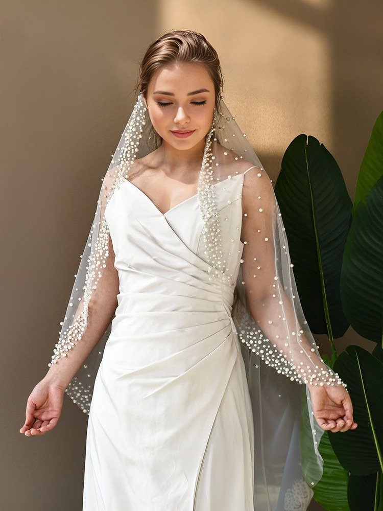 Single Layer Pearls Tulle Bridal Veil